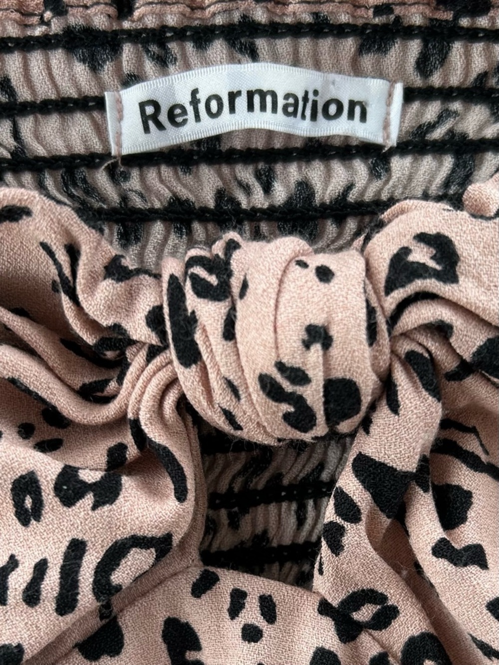 Reformation Simi Top in Pink Panther Size 4 Quiet Luxury Office - Picture 12 of 13
